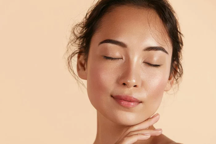 7 cách chăm sóc da dầu vào mùa đông để da luôn căng mịn