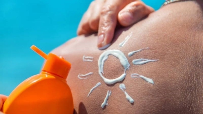 Giải Đáp: Sau 5h Chiều Có Cần Bôi Kem Chống Nắng Không?